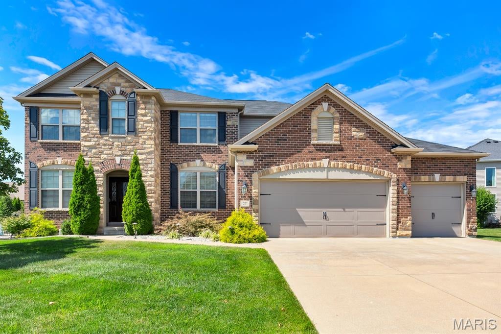 221 Oakhurst Circle