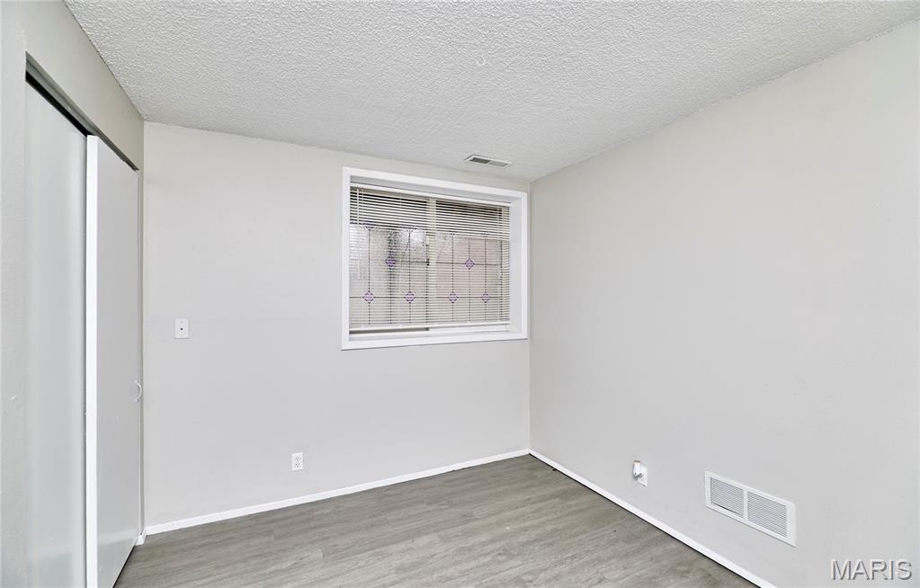 Mayer Wedgwood Green Pheasant Run - Residential Lease