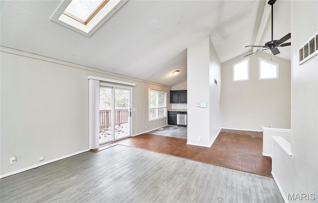 Mayer Wedgwood Green Pheasant Run - Residential Lease