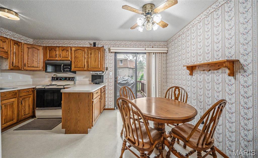 McKelvey Manor Condo - Residential