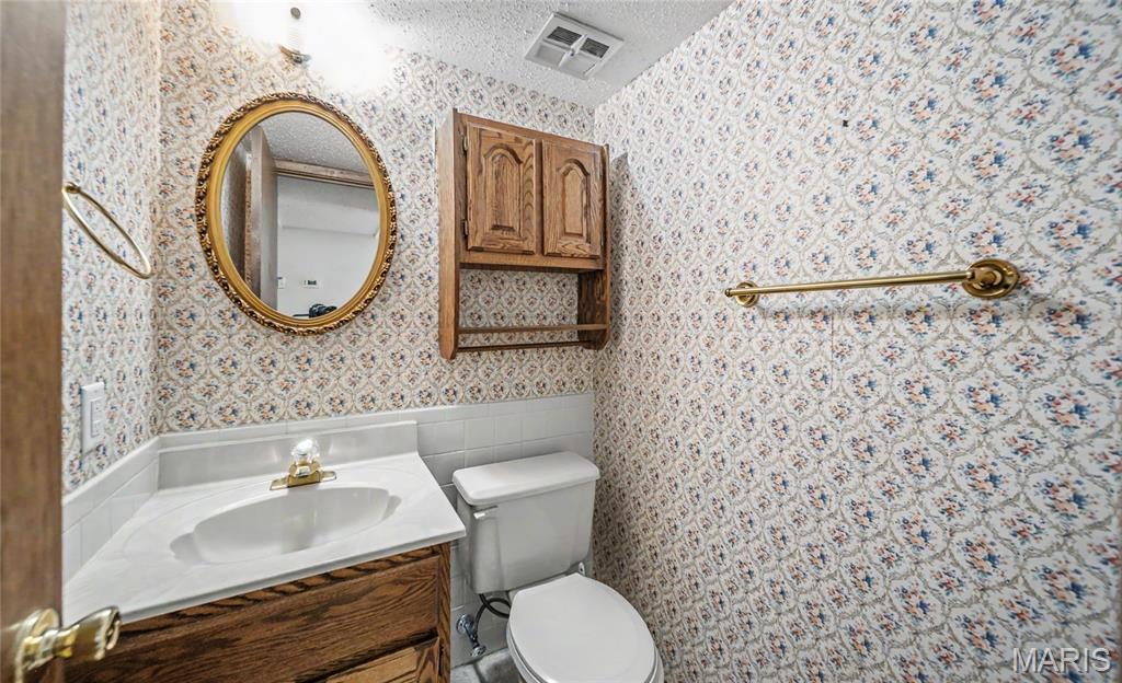 McKelvey Manor Condo - Residential