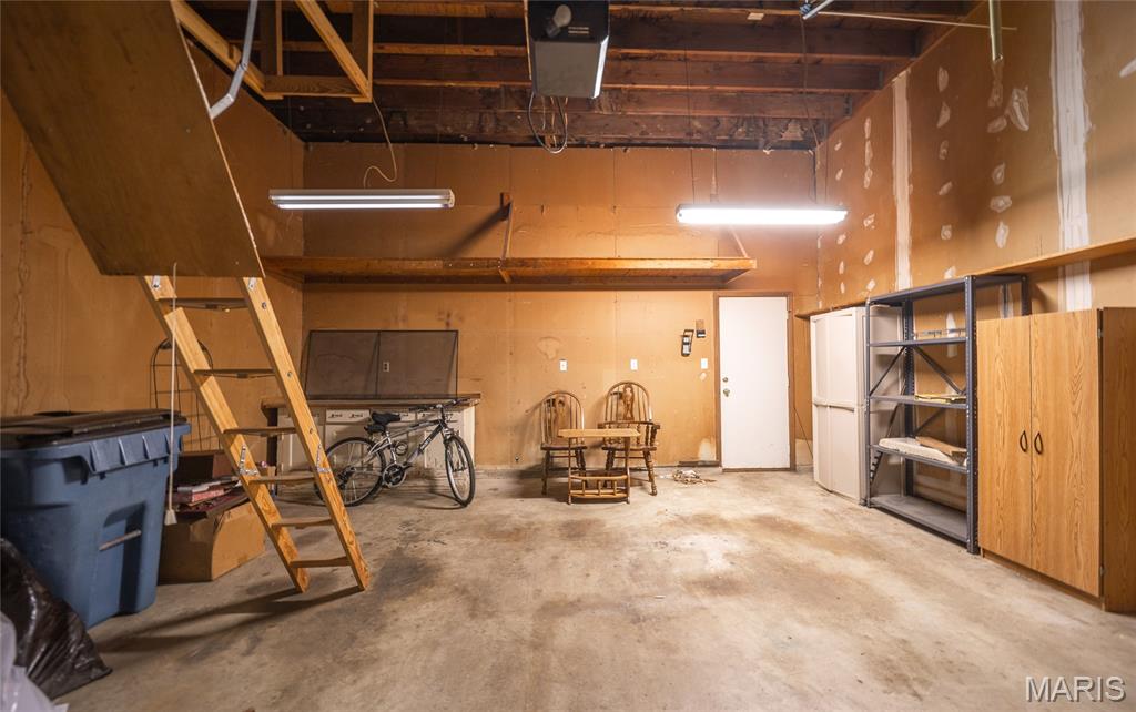 McKelvey Manor Condo - Residential