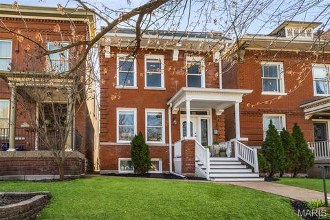 Photo of 4140 Cleveland Avenue, St Louis, MO 63110 (MLS # 26016803)