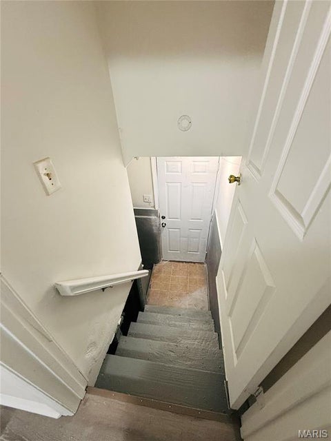 Tiny photo for 3355 Edmundson Road, Breckenridge Hills, MO 63114 (MLS # 26069370)