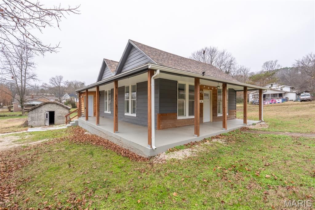 Photo of 419 W Green Street, Piedmont, MO 63957 (MLS # 25080186)