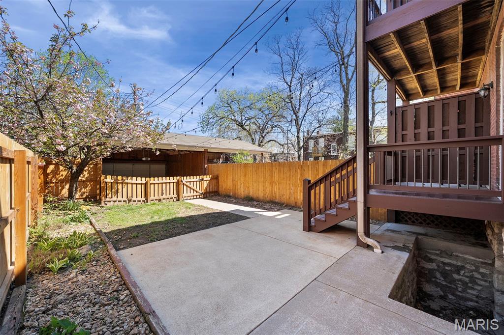 Hartford Place Condos - Residential