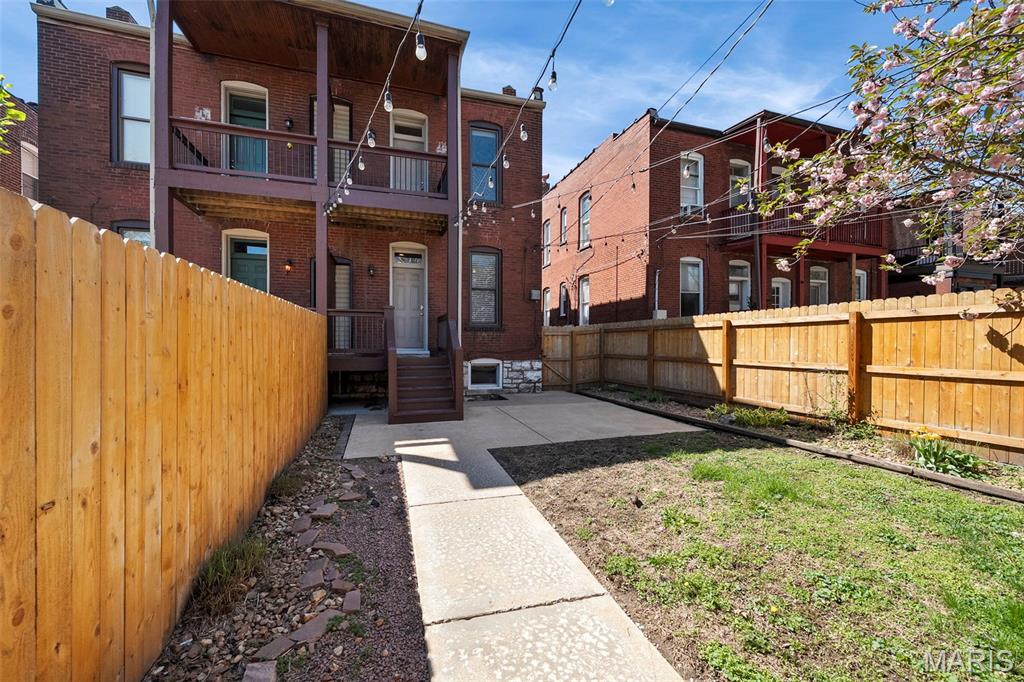 Hartford Place Condos - Residential