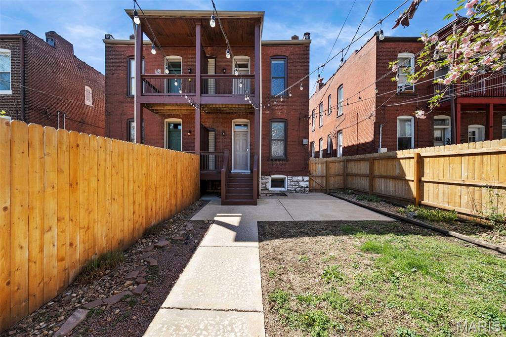 Hartford Place Condos - Residential