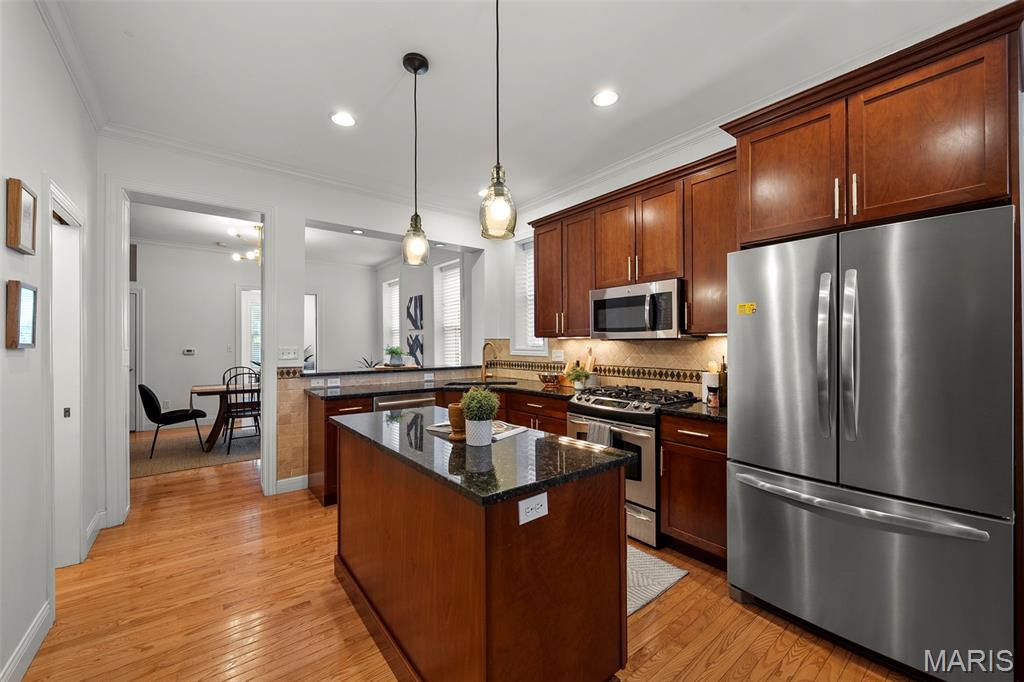 Hartford Place Condos - Residential