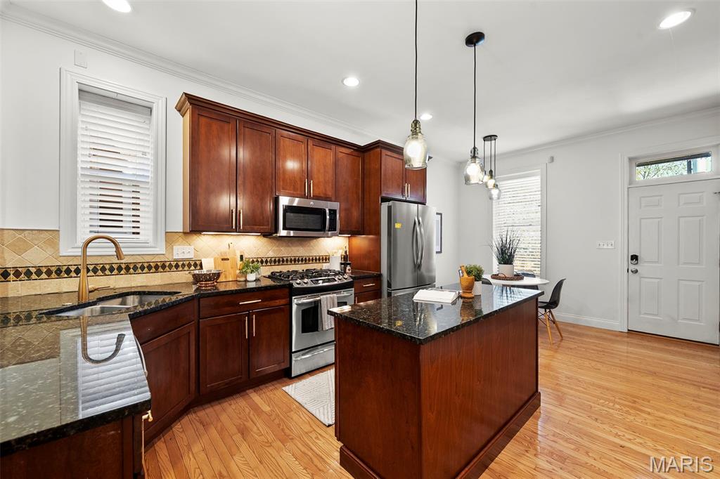 Hartford Place Condos - Residential