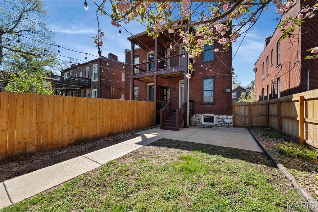 Hartford Place Condos - Residential