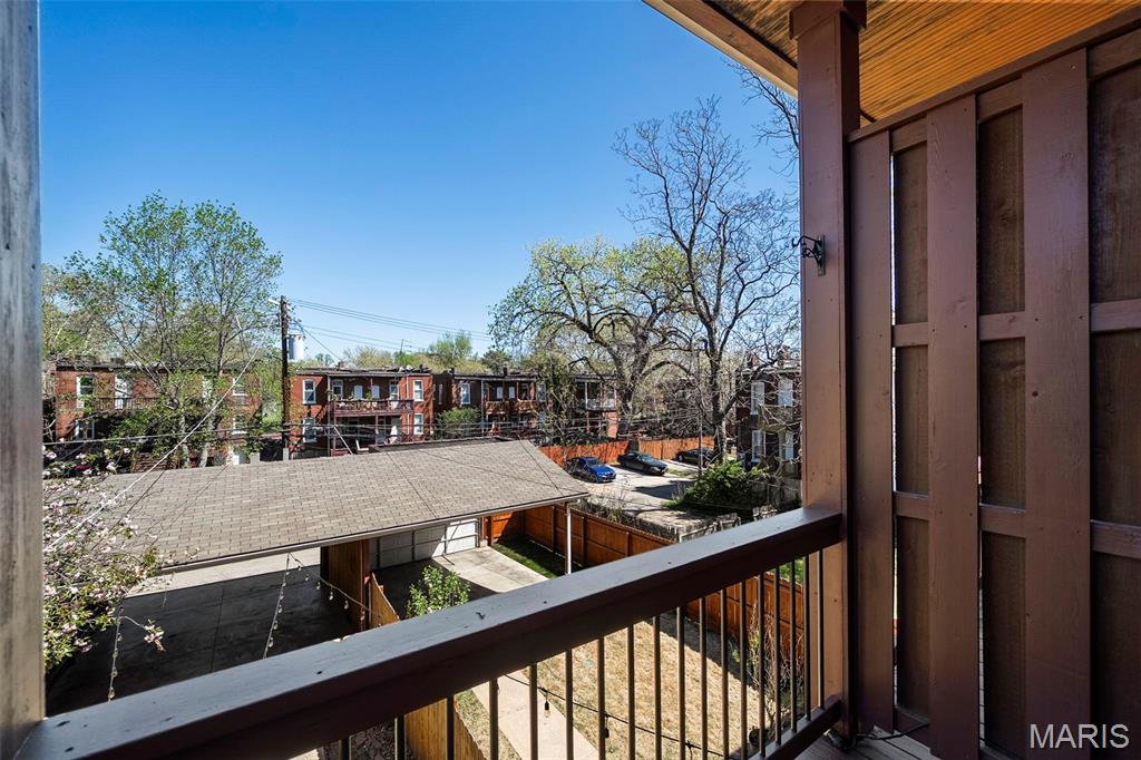 Hartford Place Condos - Residential