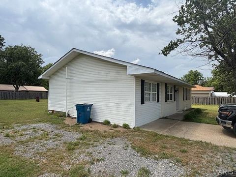 Tiny photo for 39665 Bernard Road, Malden, MO 63863 (MLS # 26031163)