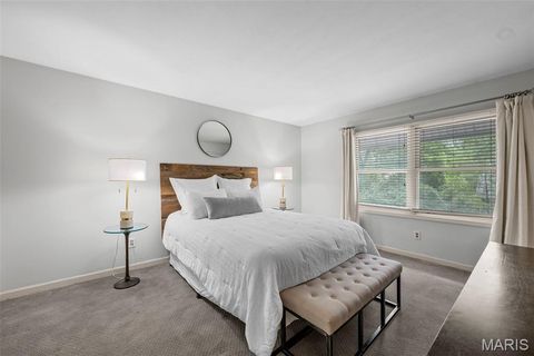 Tiny photo for 1139 Hawken Place, Webster Groves, MO 63119 (MLS # 25069378)