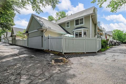 Tiny photo for 1139 Hawken Place, Webster Groves, MO 63119 (MLS # 25069378)