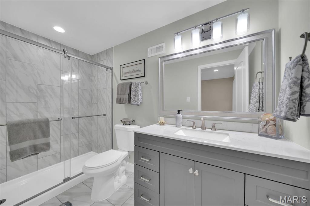 Lake St Louis, Missouri 63367, United States, 4 Bedrooms Bedrooms, ,4 BathroomsBathrooms,Residential,Active,208073