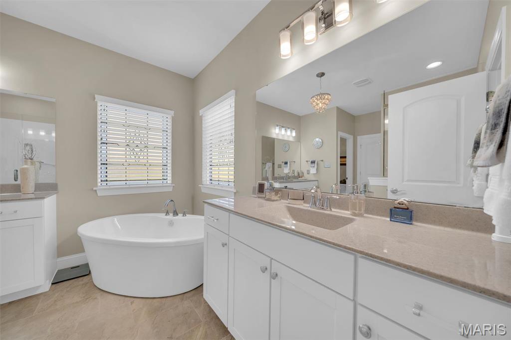 Lake St Louis, Missouri 63367, United States, 4 Bedrooms Bedrooms, ,4 BathroomsBathrooms,Residential,Active,208073