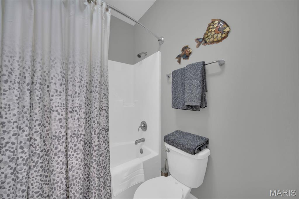 Lake St Louis, Missouri 63367, United States, 4 Bedrooms Bedrooms, ,4 BathroomsBathrooms,Residential,Active,208073