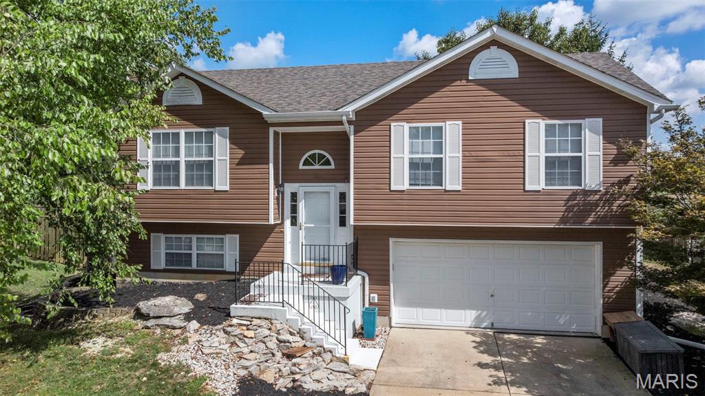 Wentzville, Missouri 63385, United States, 4 Bedrooms Bedrooms, ,3 BathroomsBathrooms,Residential,Active,196370