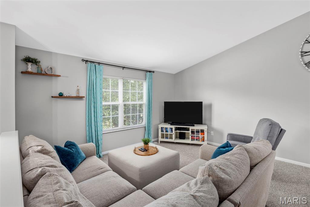 Wentzville, Missouri 63385, United States, 4 Bedrooms Bedrooms, ,3 BathroomsBathrooms,Residential,Active,196370