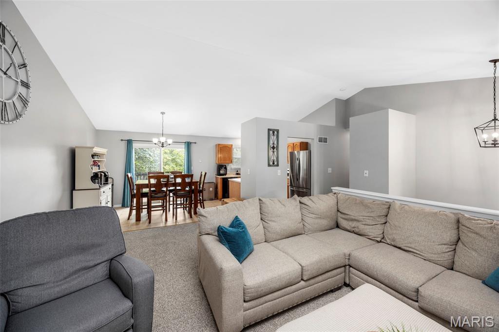 Wentzville, Missouri 63385, United States, 4 Bedrooms Bedrooms, ,3 BathroomsBathrooms,Residential,Active,196370