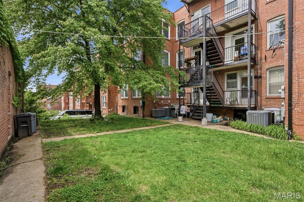 6306 Southwood Condo - Residential