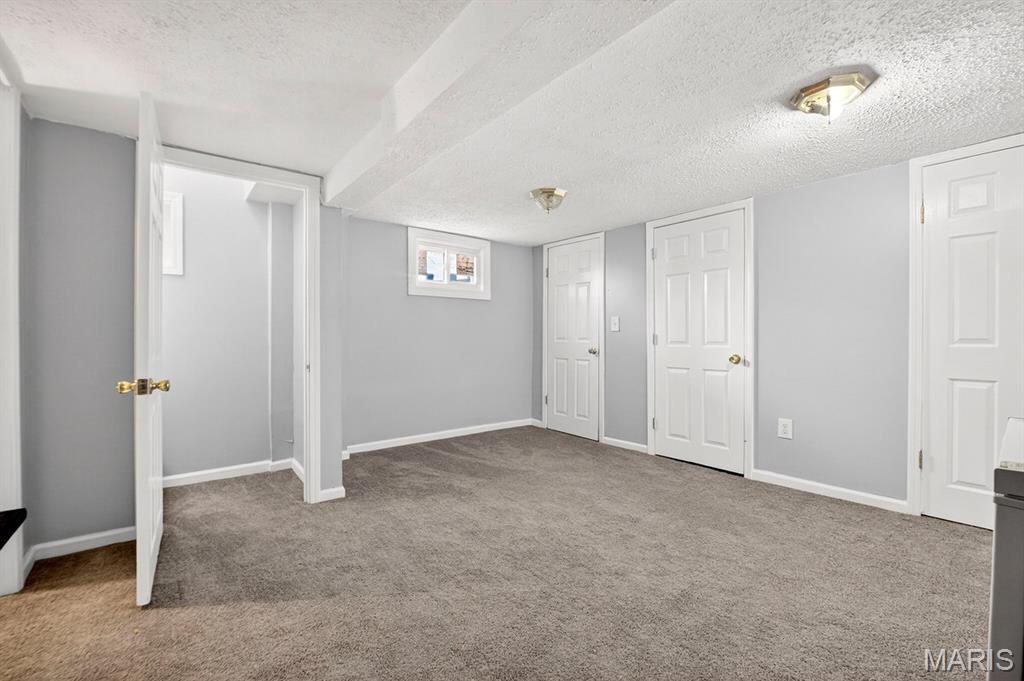 St Louis, Missouri 63114, United States, 2 Bedrooms Bedrooms, ,1 BathroomBathrooms,Residential,Active,252298