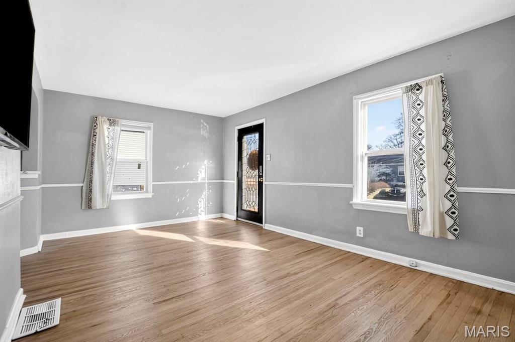 St Louis, Missouri 63114, United States, 2 Bedrooms Bedrooms, ,1 BathroomBathrooms,Residential,Active,252298