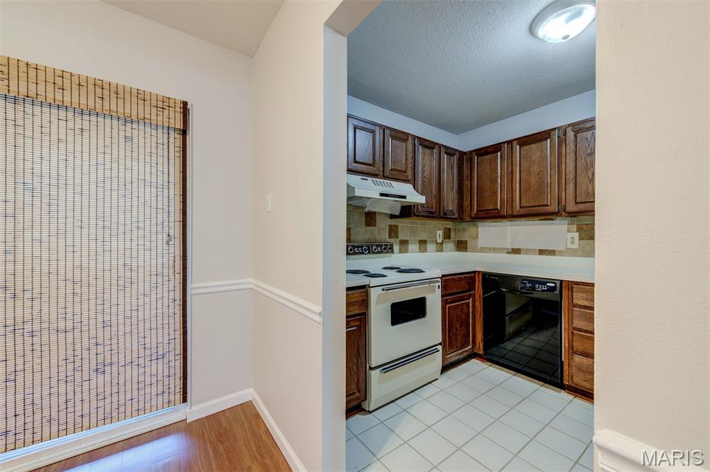 Brentwood Forest Condo Ph Two - Residential