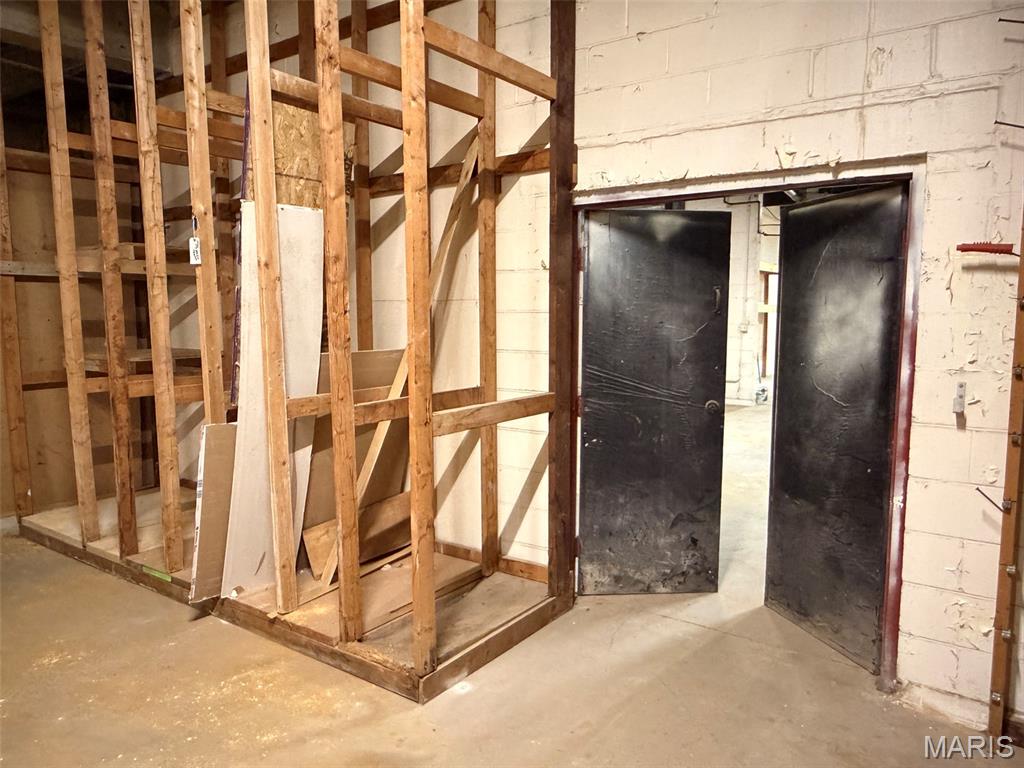 Lafayette Square - Commercial Sale