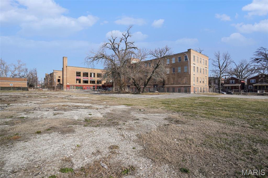 Hutchinsons Add - Commercial Sale