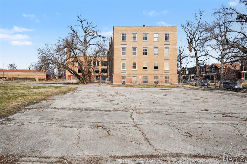 Hutchinsons Add - Commercial Sale