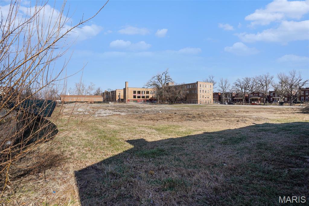 Hutchinsons Add - Commercial Sale