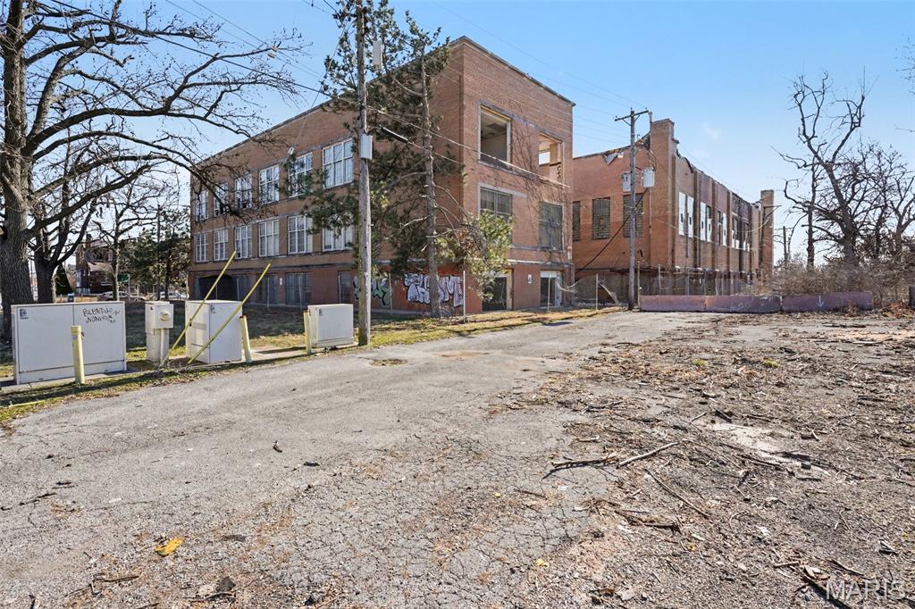 Hutchinsons Add - Commercial Sale