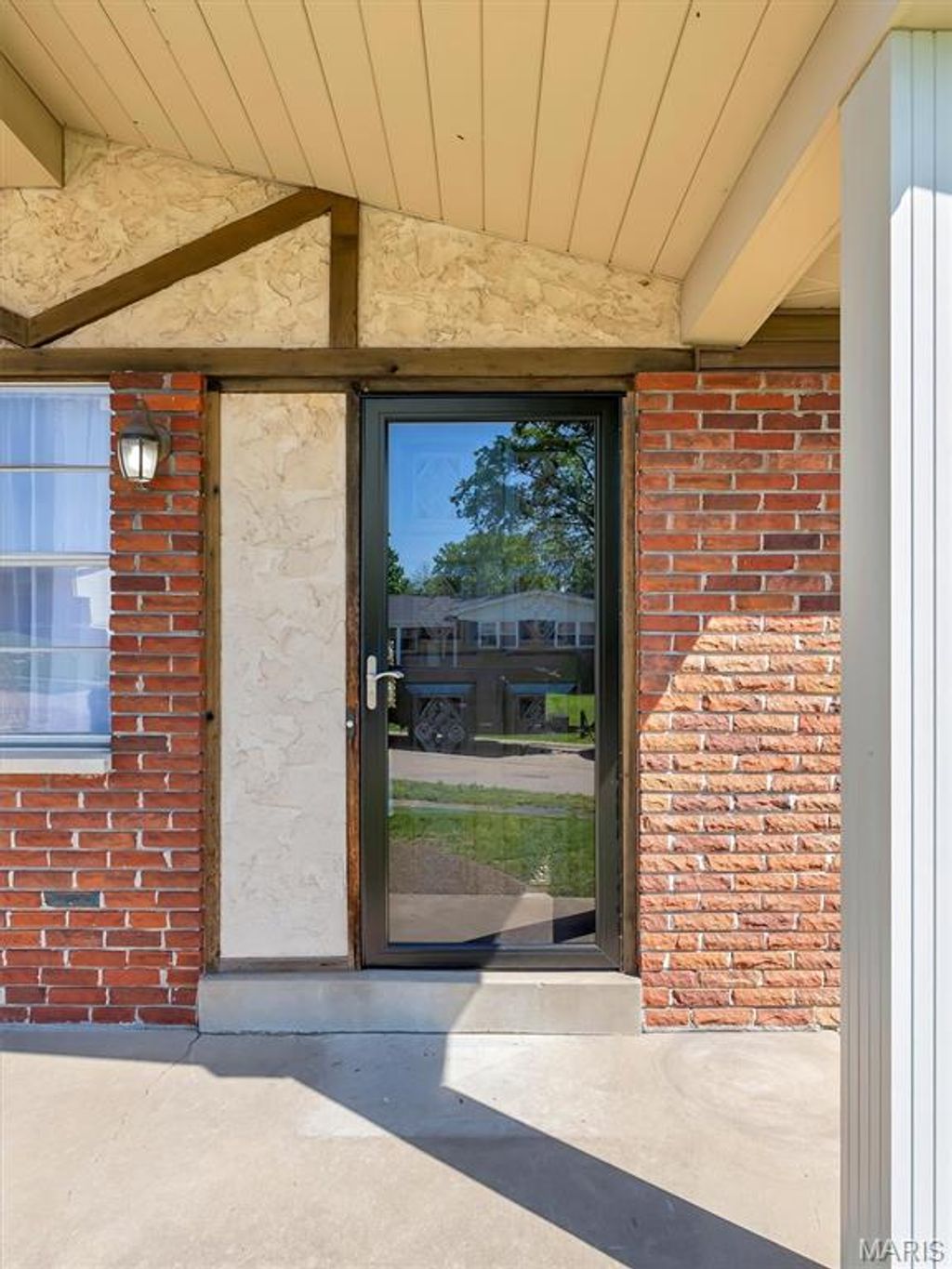 Photo of 2652 Carousel Drive, St Louis, MO 63125 (MLS # 26019542)