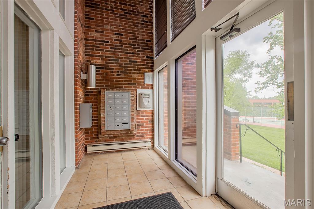 Coeur De Royale Condo - Residential