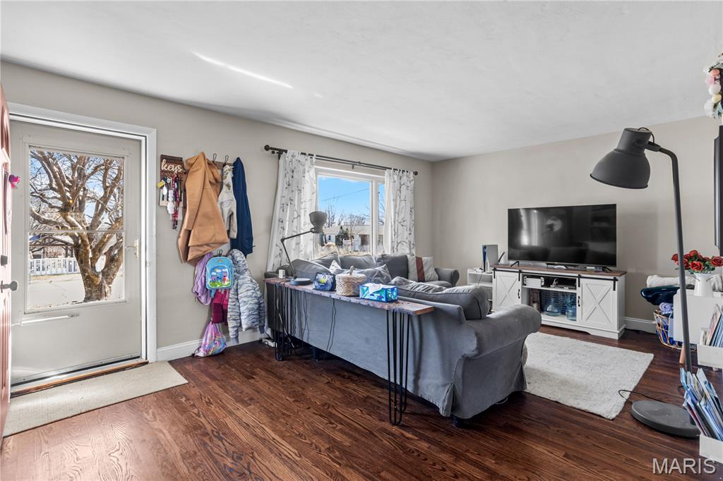 Saxon Manor 1 - Residential