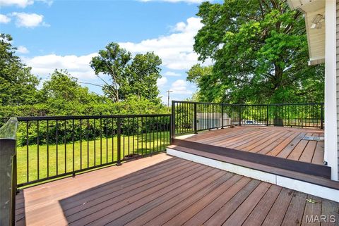 Tiny photo for 112 Robin Hill Lane, Ballwin, MO 63021 (MLS # 26027738)