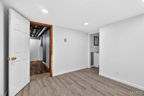 Tiny photo for 112 Robin Hill Lane, Ballwin, MO 63021 (MLS # 26027738)