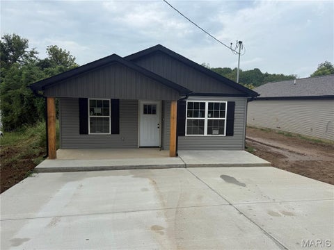 Photo of 1436 N Spanish Street, Cape Girardeau, MO 63701 (MLS # 26058967)