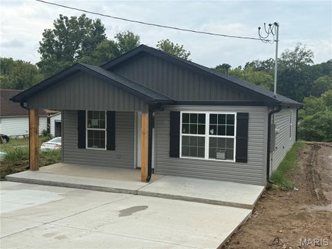 Tiny photo for 1436 N Spanish Street, Cape Girardeau, MO 63701 (MLS # 26058967)