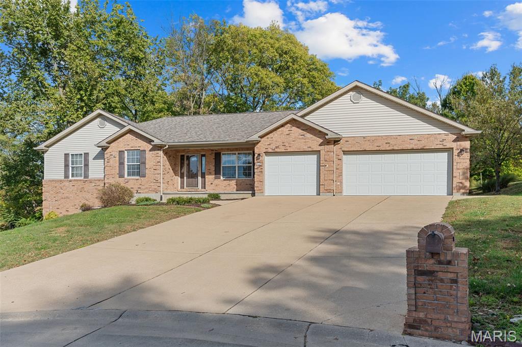 Photo of 437 Cherie Court, Washington, MO 63090 (MLS # 26065930)