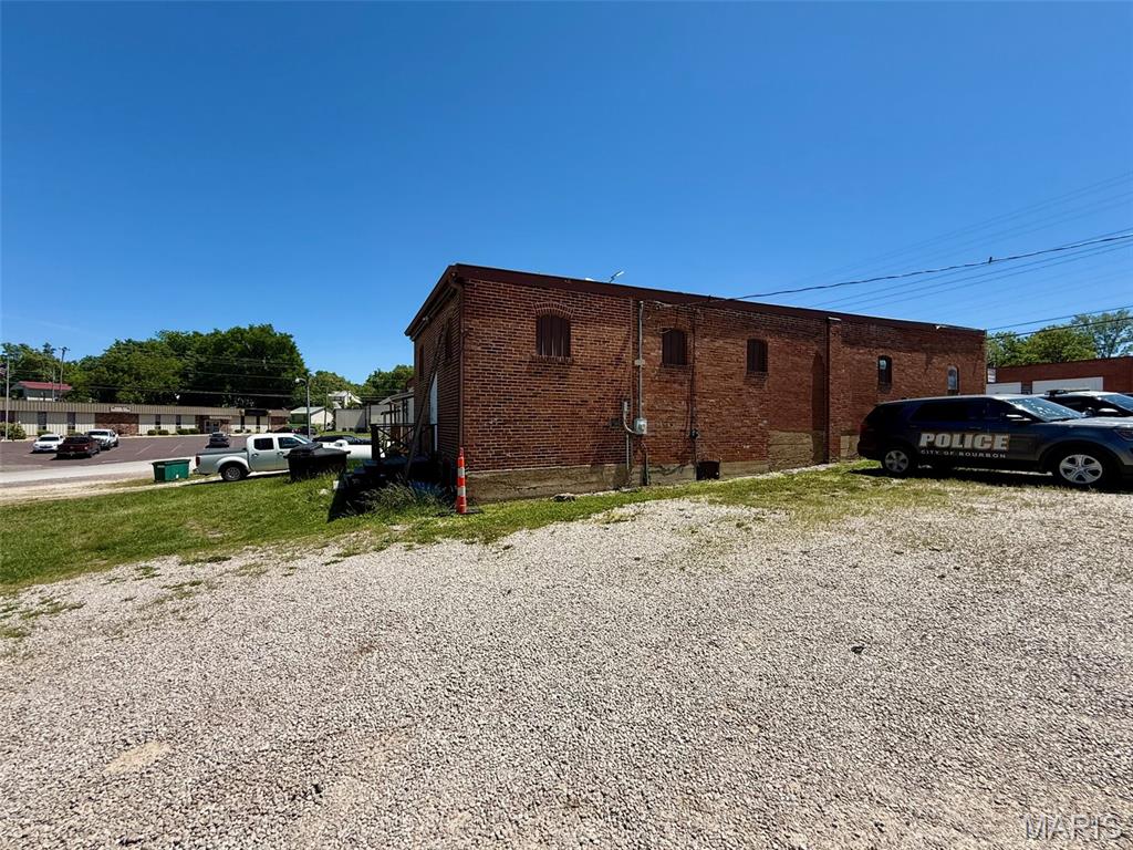 n/a - Commercial Sale