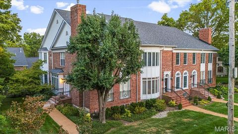 212 Gay Avenue Clayton MO 63105