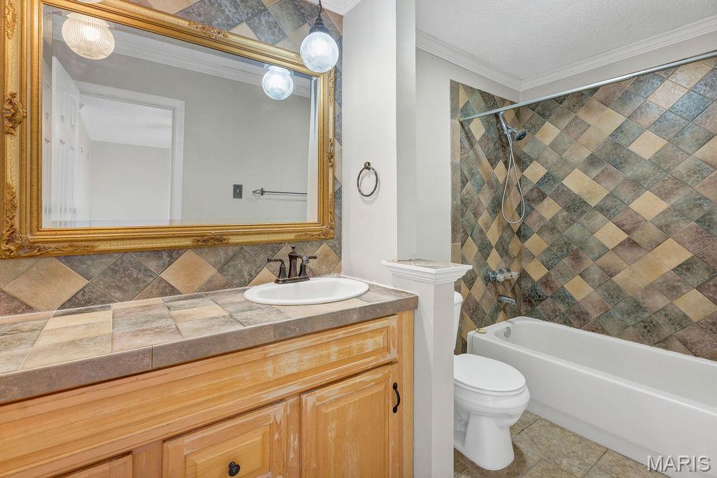 Carmel Woods Estates Condo 2 - Residential Lease