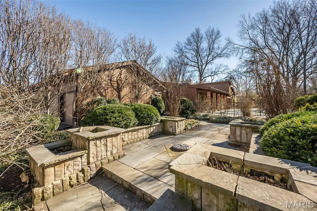 Frontenac Woods 1 - Residential