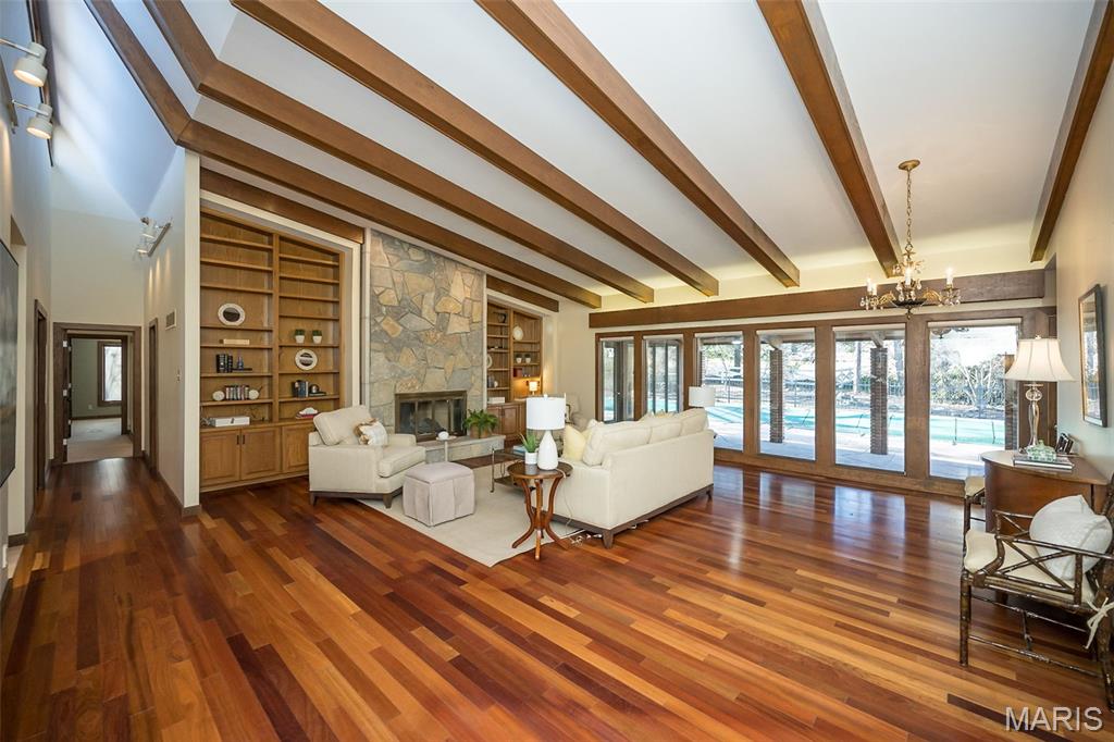 Frontenac Woods 1 - Residential