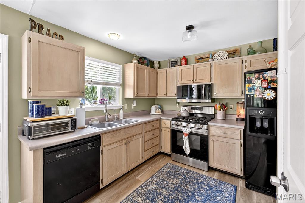 Arnold, Missouri 63010, United States, 3 Bedrooms Bedrooms, ,2 BathroomsBathrooms,Residential,Active,180056