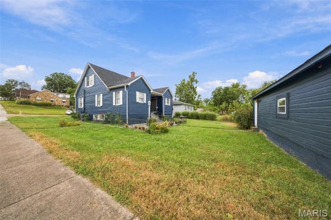 Tiny photo for 109 N Oak Street, Rolla, MO 65401 (MLS # 26058792)