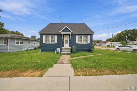 Tiny photo for 109 N Oak Street, Rolla, MO 65401 (MLS # 26058792)